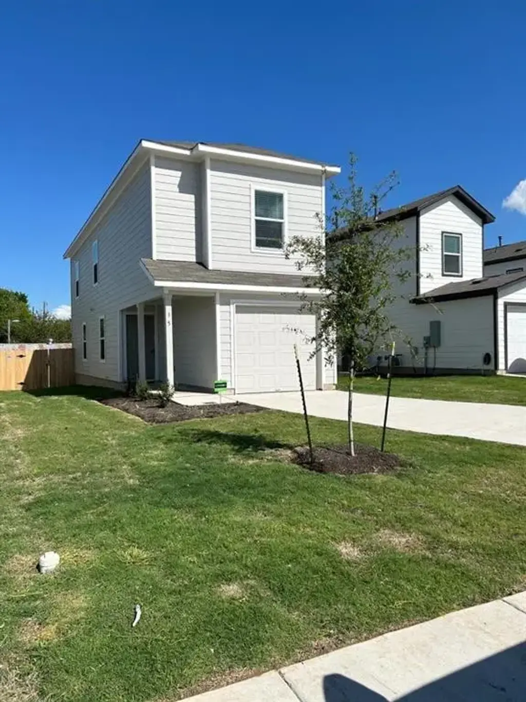 35 Trinity Circle, Lockhart