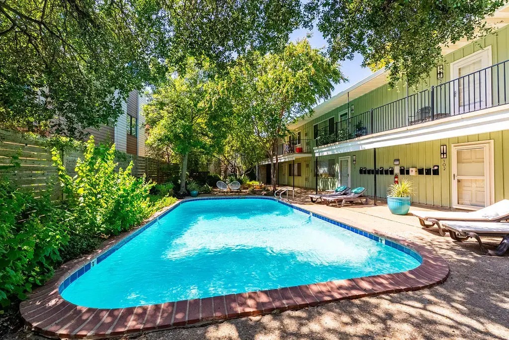 1514 Forest Trail 106, Austin