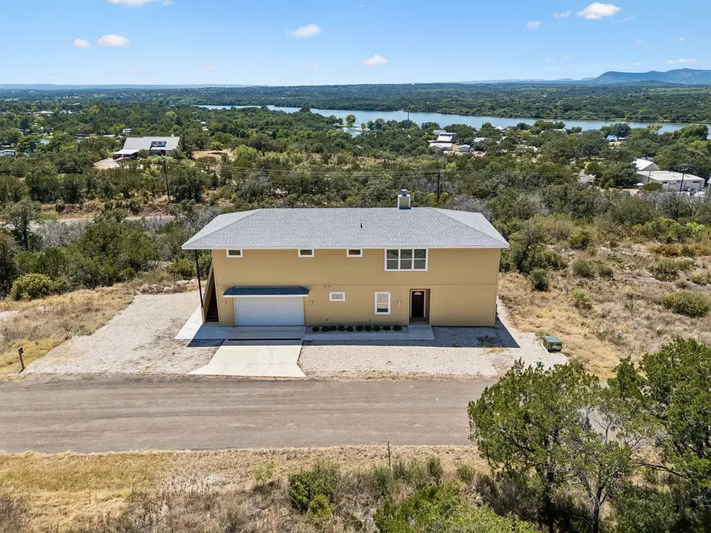 113 War Bonnet Ridge, Kingsland