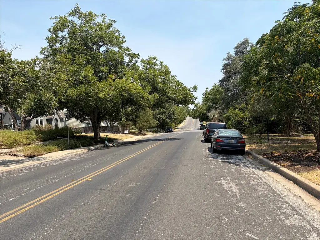 2008 Travis Heights Boulevard, Austin