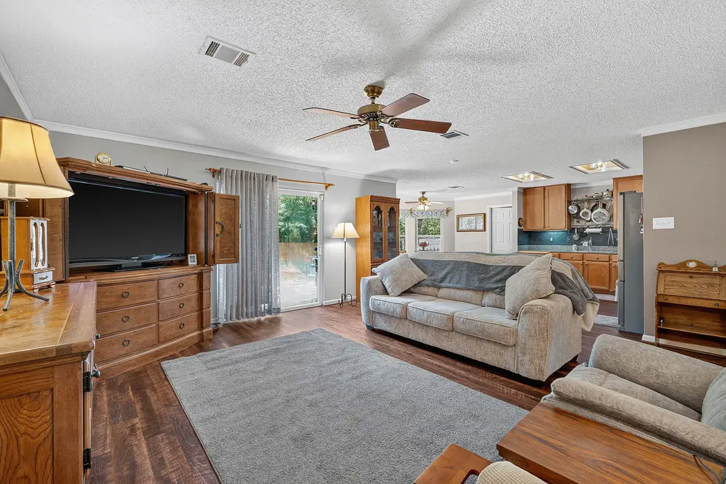 901 Dogwood Trail, Cedar Park