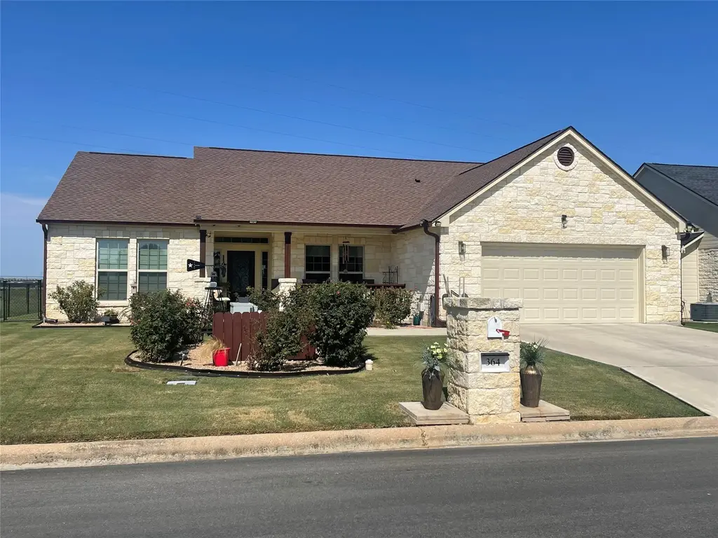 364 Firestone Drive, Meadowlakes