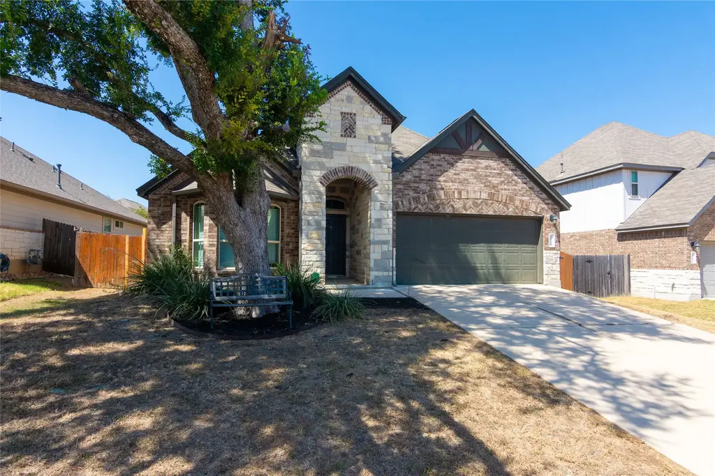 1916 Bobbywoods Lane, Manchaca