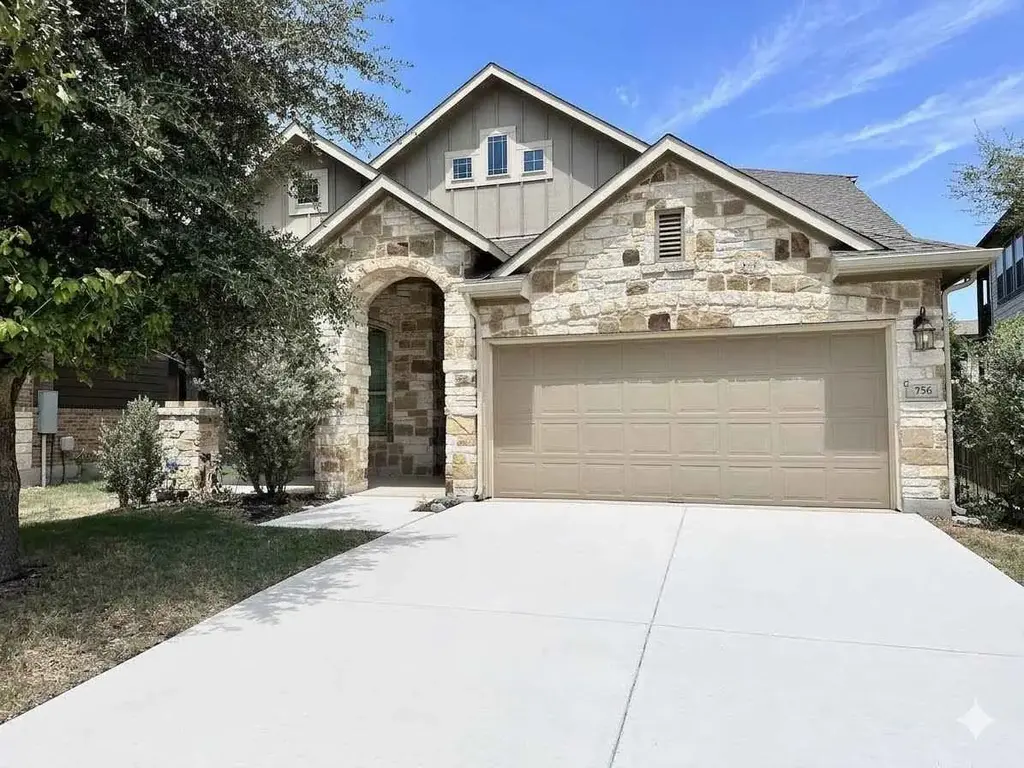 756 Bonnet Boulevard, Georgetown