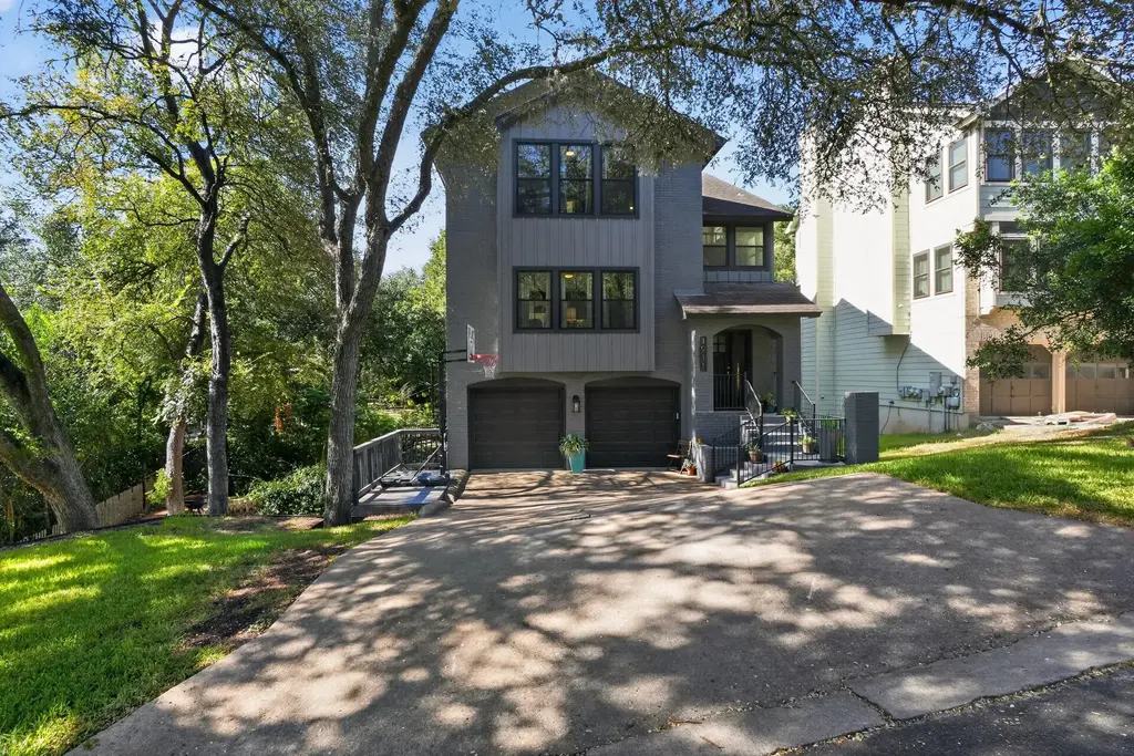 1911 Stoneridge Road, Austin