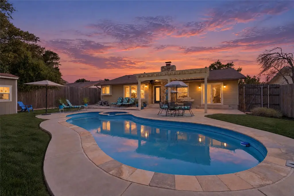 11210 Henge Drive, Austin