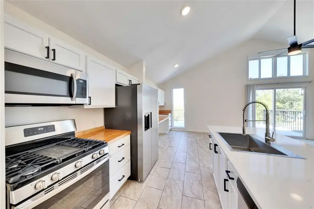 1903 Woodland Avenue B, Austin