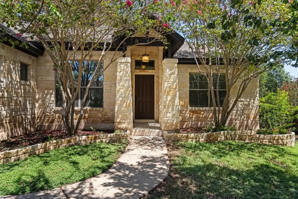 15204 Falcon Drive, Austin
