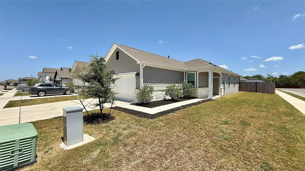 12411 Zenyatta Drive, Buda