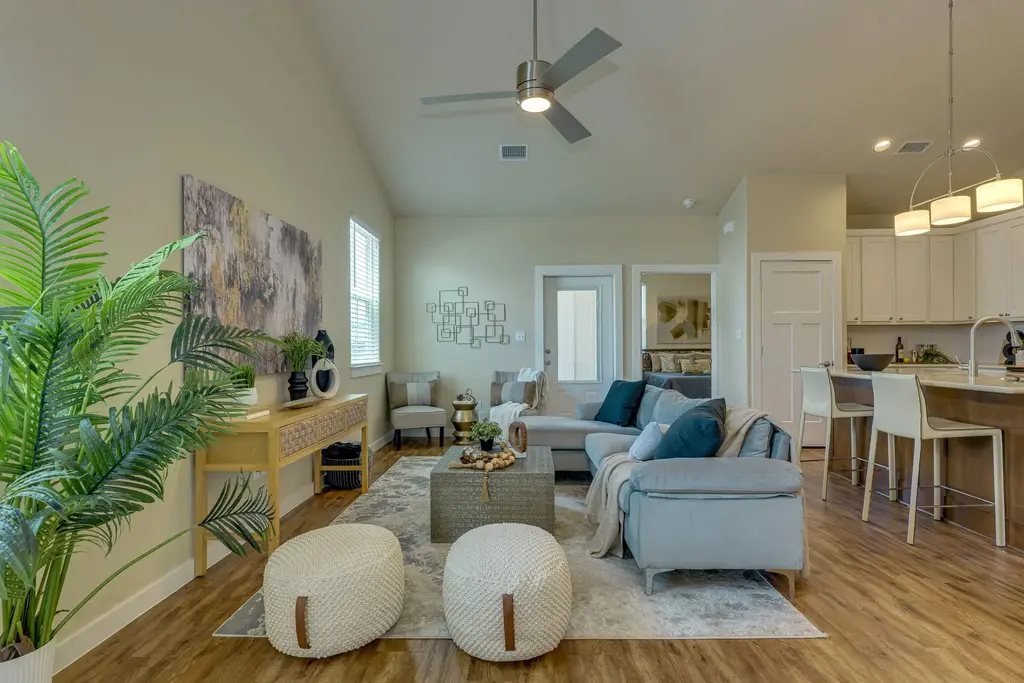 240 Rose Drive A, Dripping Springs