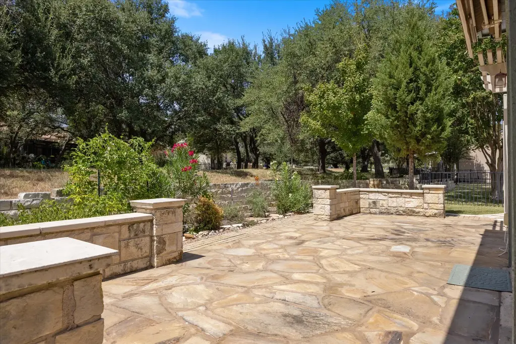 111 Whirlwind Cove, Georgetown