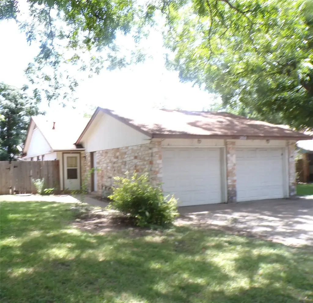 12815 Hymeadow Drive A, Austin