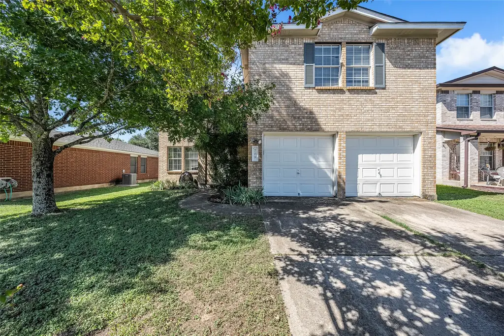 709 Black Isle Drive, Pflugerville