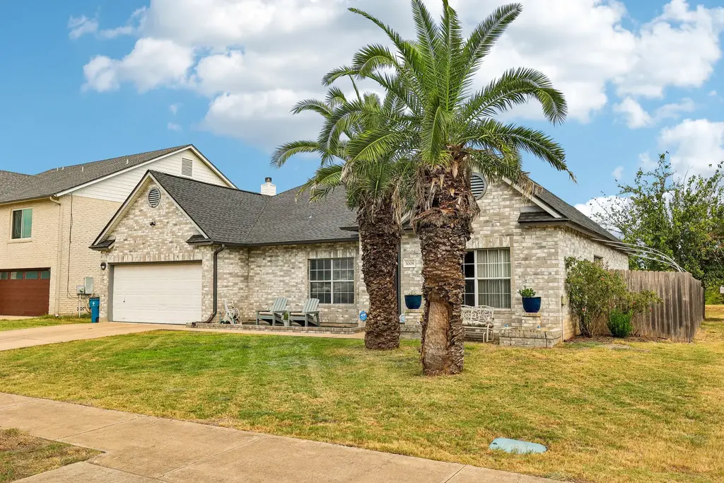 1008 Statler Bend Drive, Pflugerville