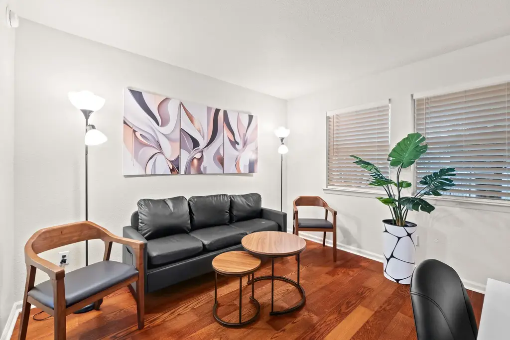 1110 W 22nd Street 2, Austin