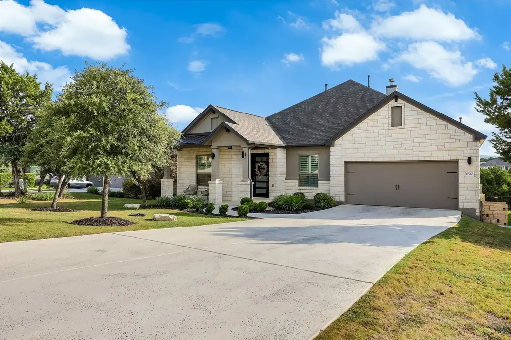 19520 Tranquility Falls Path, Jonestown