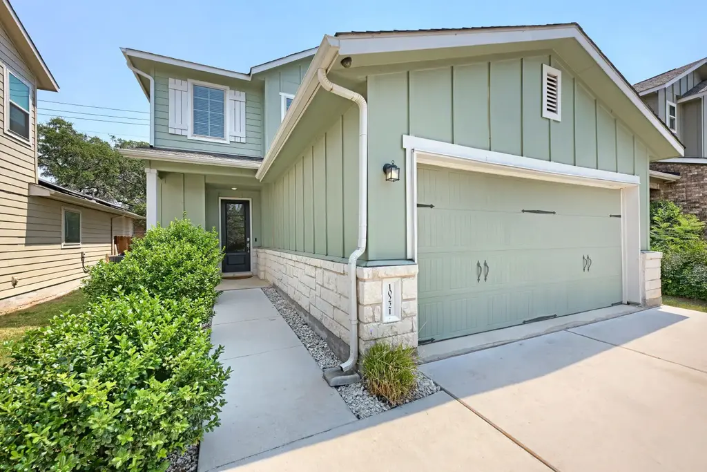 10221 Buster Drive, Austin