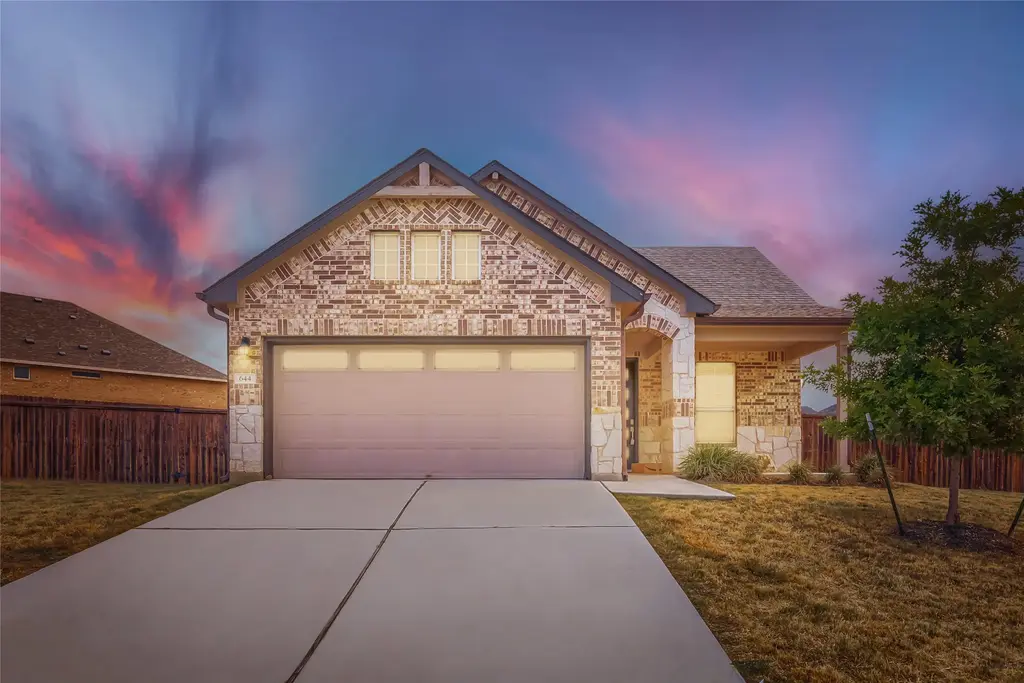 644 Peace Pipe Way, Georgetown