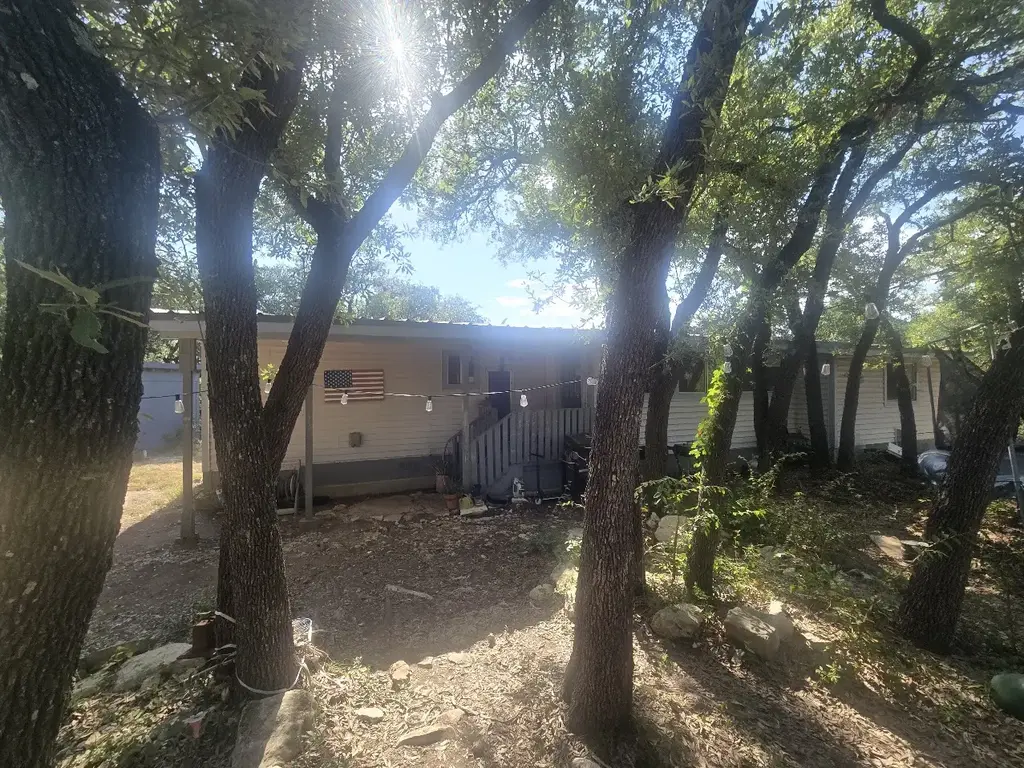 21401 Lindeman Lane, Leander