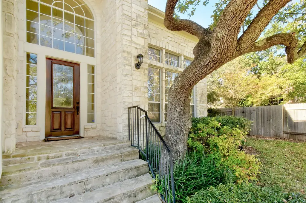 9704 Cinnabar Trail, Austin
