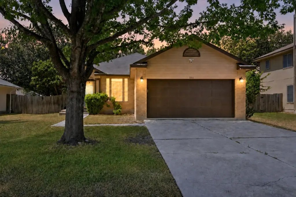 151 Henke Cove, Kyle