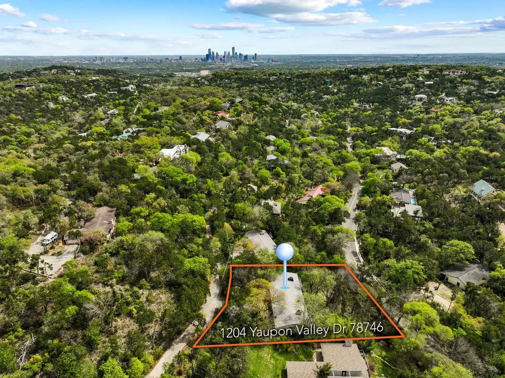 1204 Yaupon Valley Road, West Lake Hills