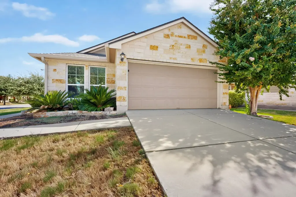 671 Tumlinson Fort Way, Round Rock