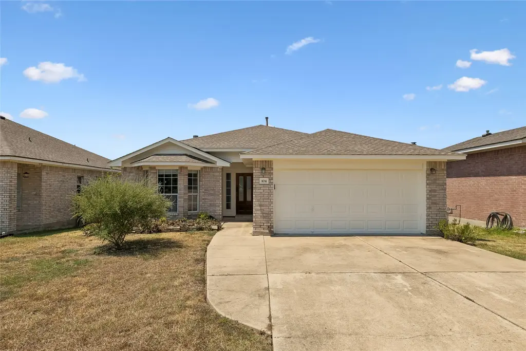 104 Cavalry Trail, Elgin