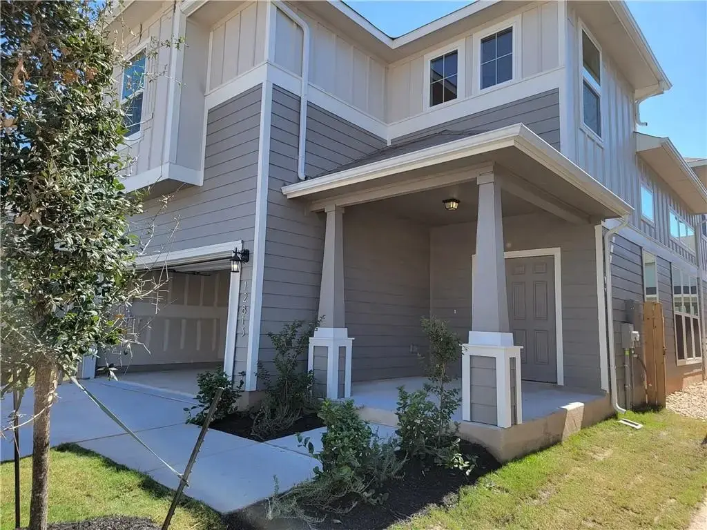 12813 Gilliland Lane, Manor