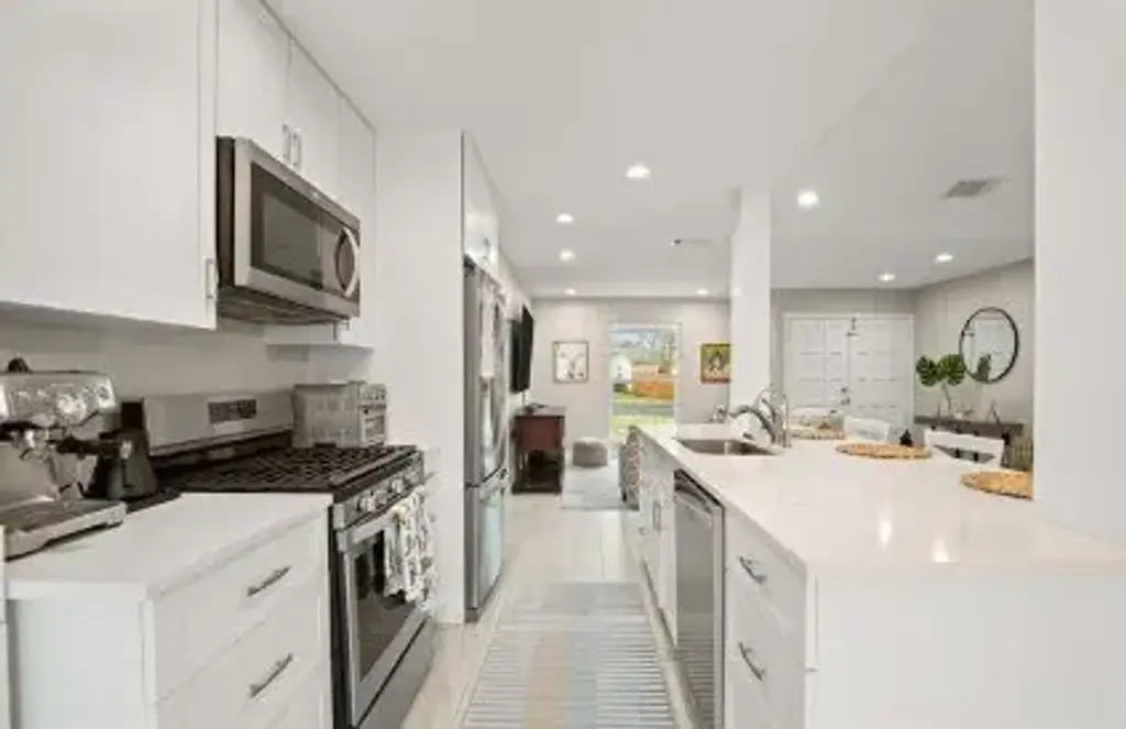 11915 Wander Lane, Austin