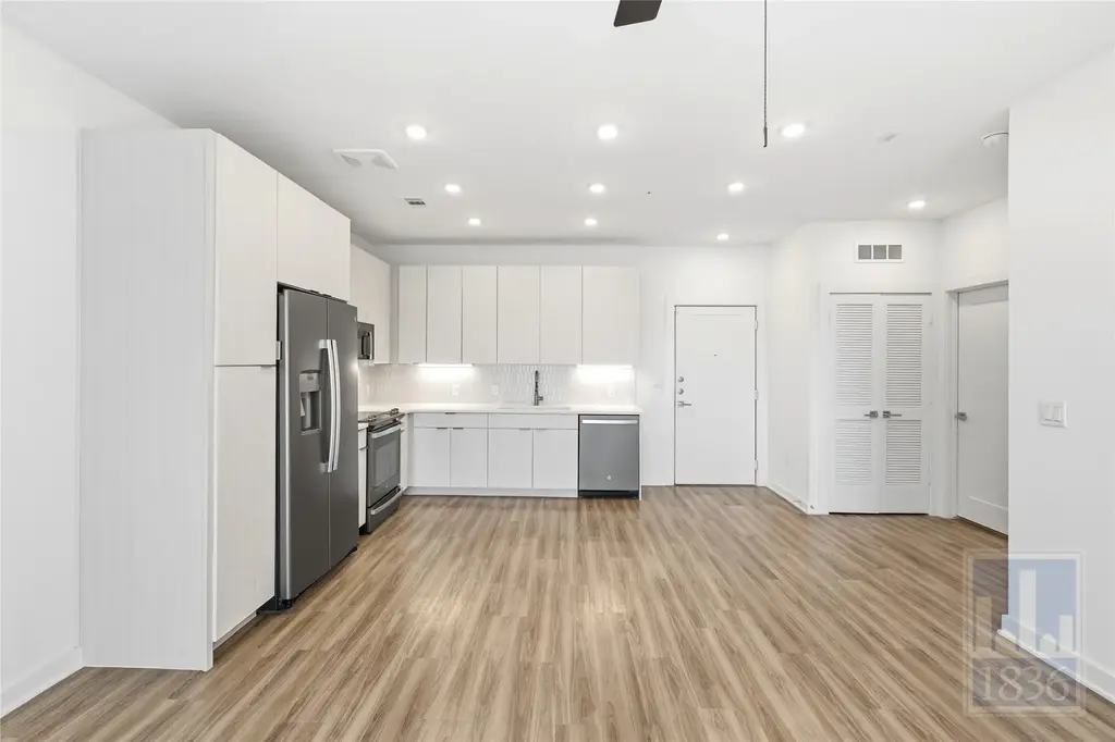 4802 S Congress Avenue 514, Austin