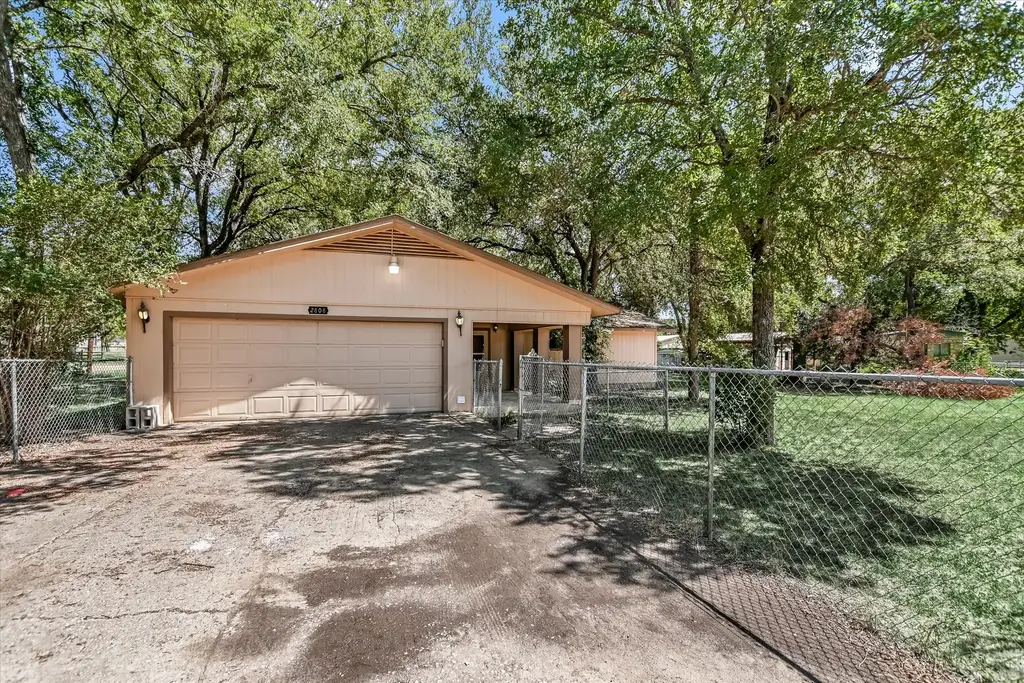 2808 Kings Circle Drive, Granite Shoals