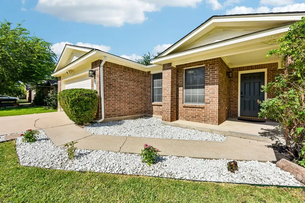 170 Kates Cove, Buda