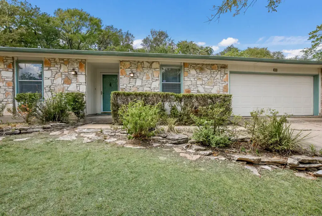 12300 Scribe Drive, Austin