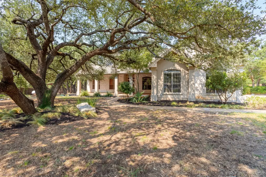 107 Hallie Court, Georgetown