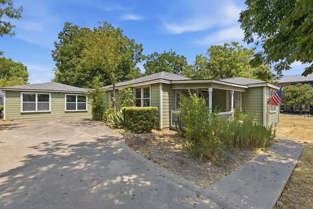 208 Highway 79, Hutto