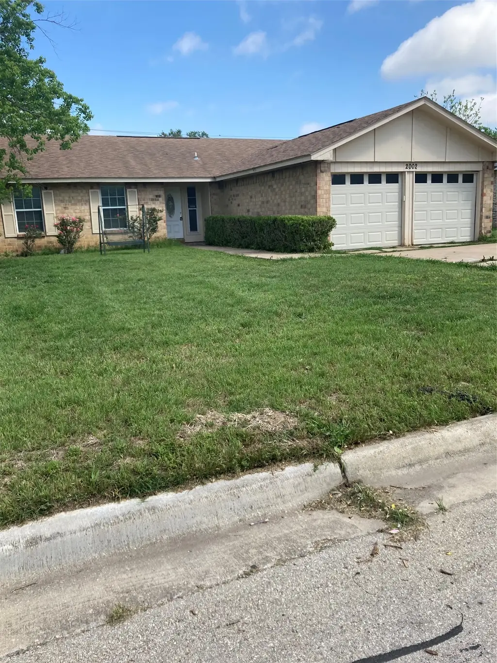 2002 Ridgetop Drive, Round Rock