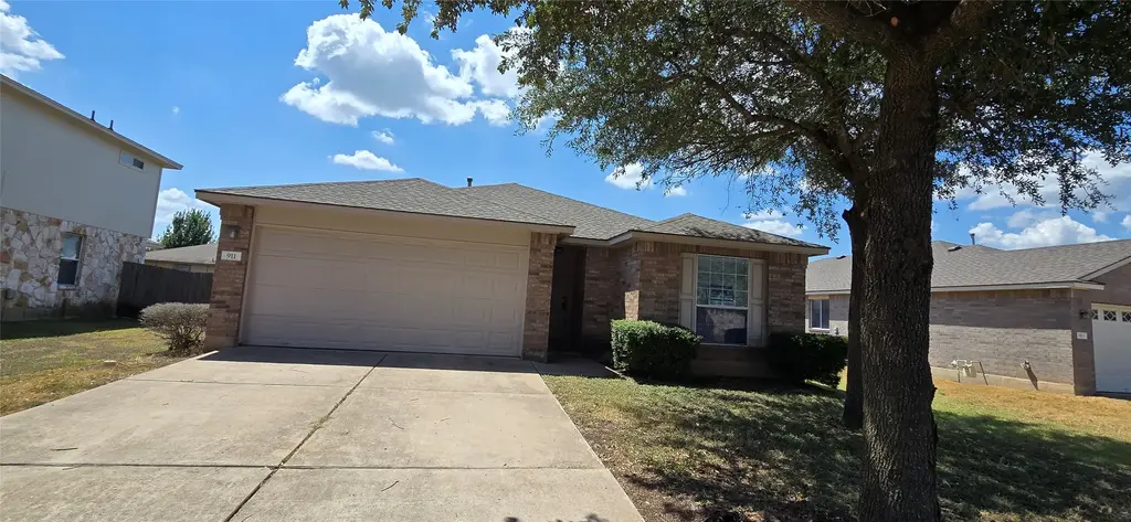 911 Remington Drive, Leander
