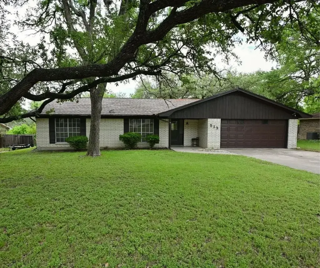 513 E 27th Avenue, Belton