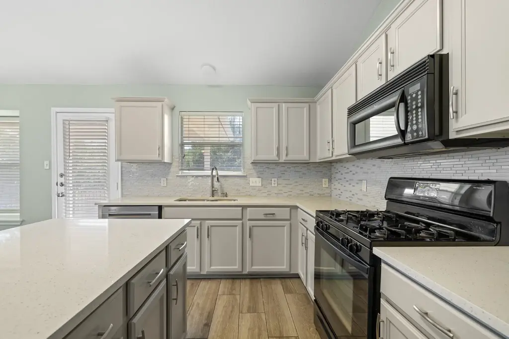 3233 Winding River Trail, Round Rock