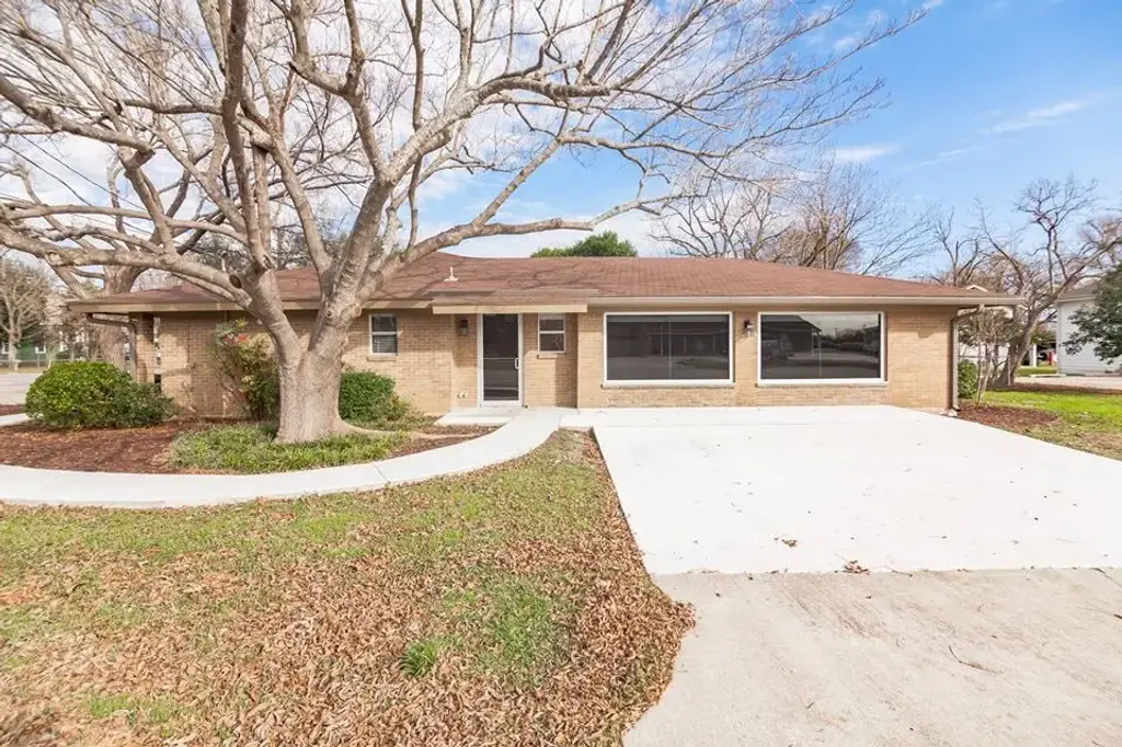 201 Taylor Street, Hutto