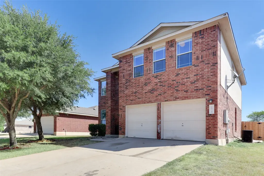 1004 W South Street, Leander