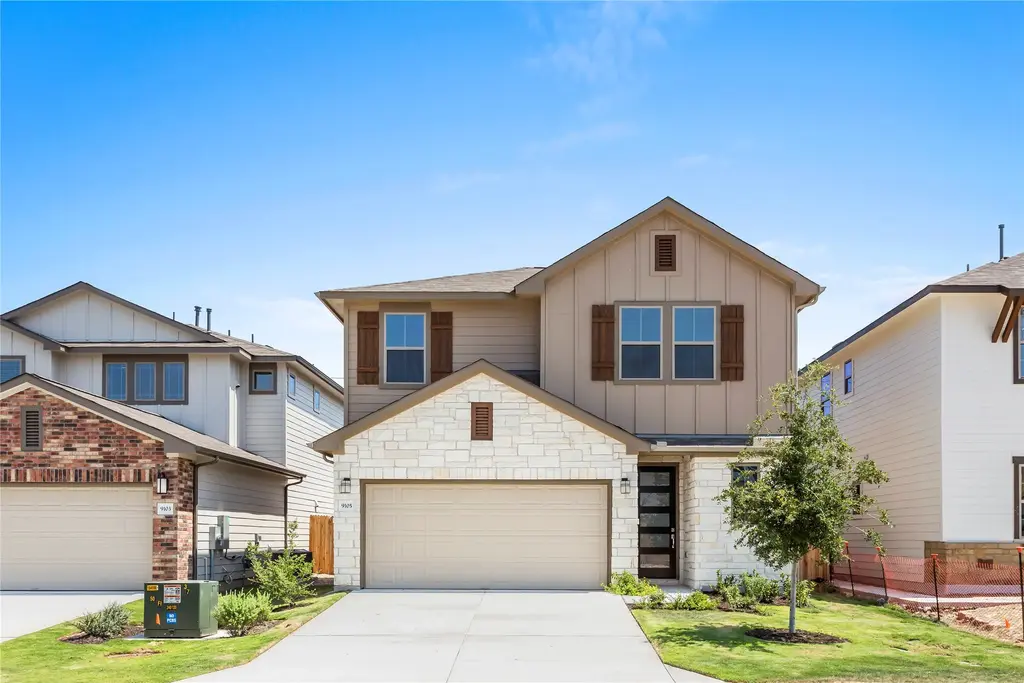 9105 White Coral Drive, Austin