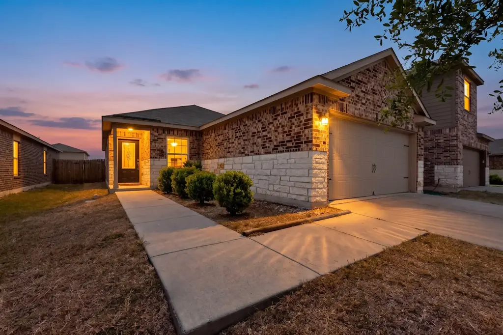 13401 Harry S. Truman Drive, Manor