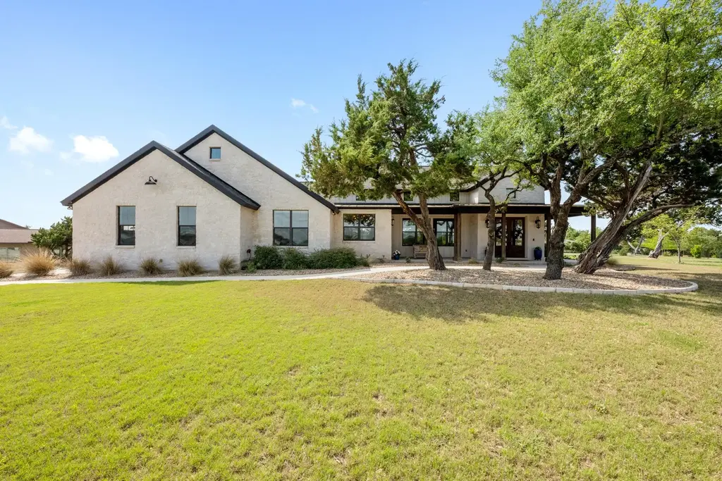 215 Sandy Creek Cove, Driftwood