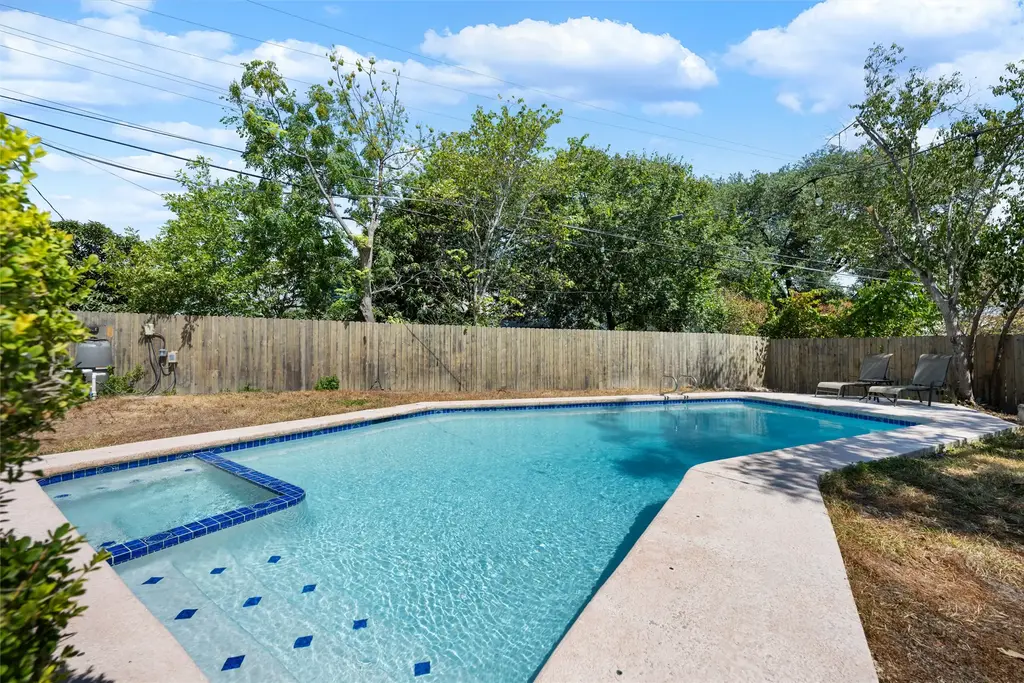 6706 Willamette Drive, Austin