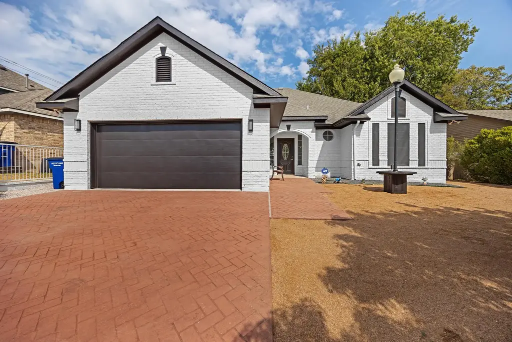10901 Parkfield Drive, Austin