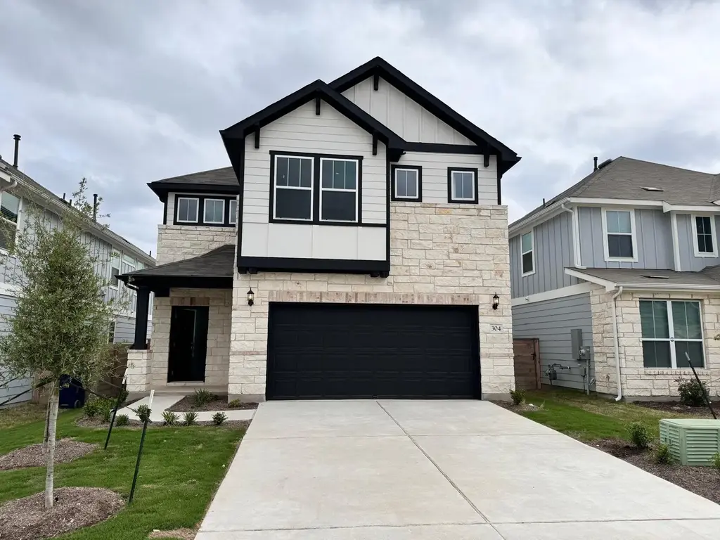 304 Harbors Lane, Leander