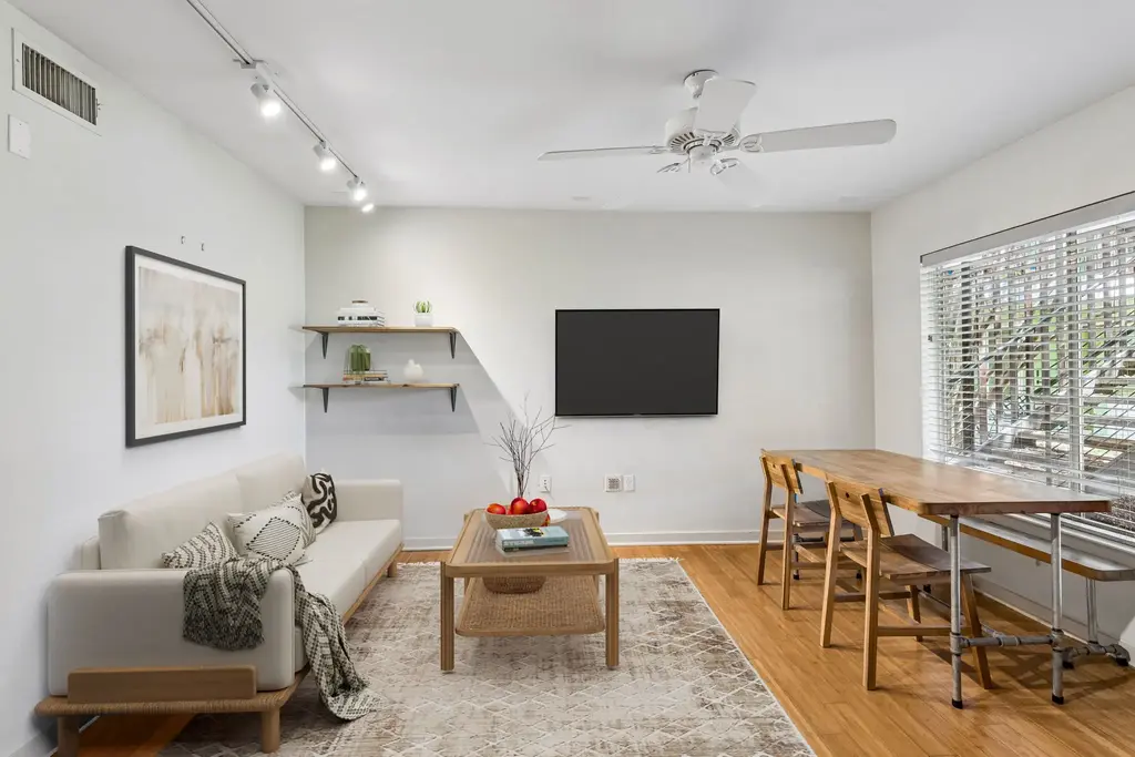 2200 Dickson Drive 128, Austin