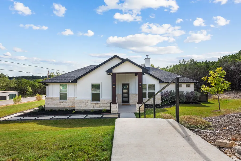 20901 Oak Dale Drive, Lago Vista